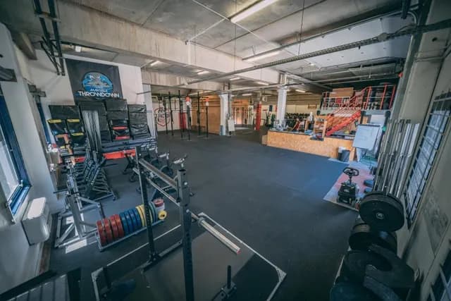 Racks, barres et plateformes